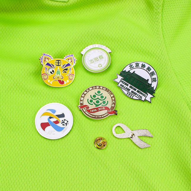 4x4cm Imitation Enamel Badges IWG FC One Dollar Only