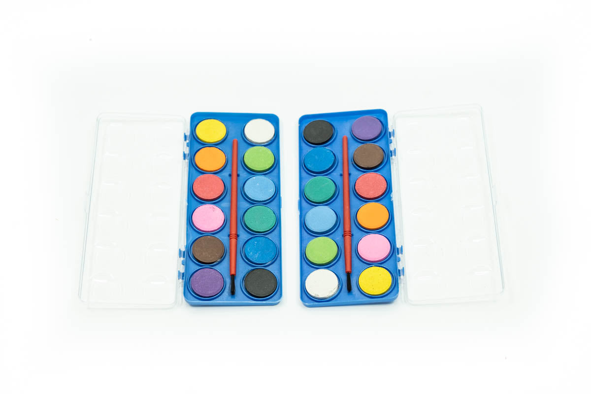 12 Colour Watercolour Palette Colouring Materials One Dollar Only