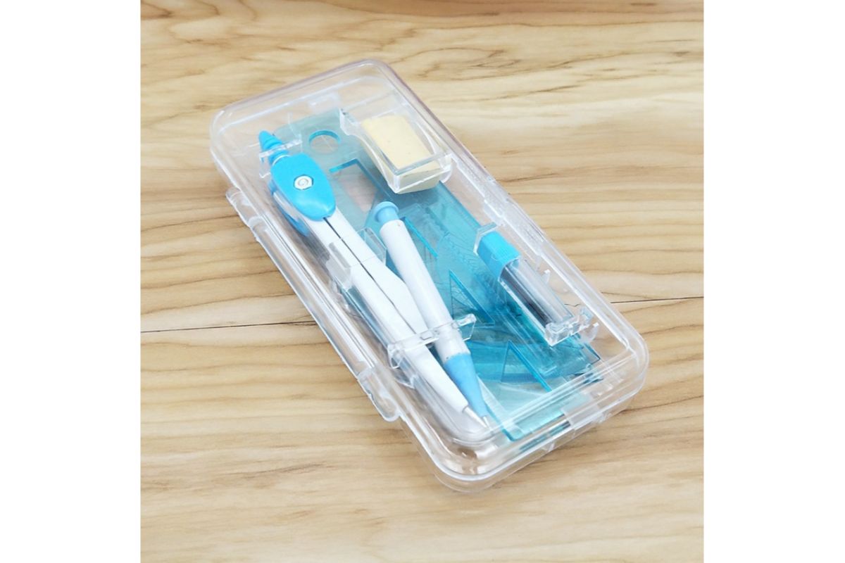 Geometry Set with Case Cases One Dollar Only